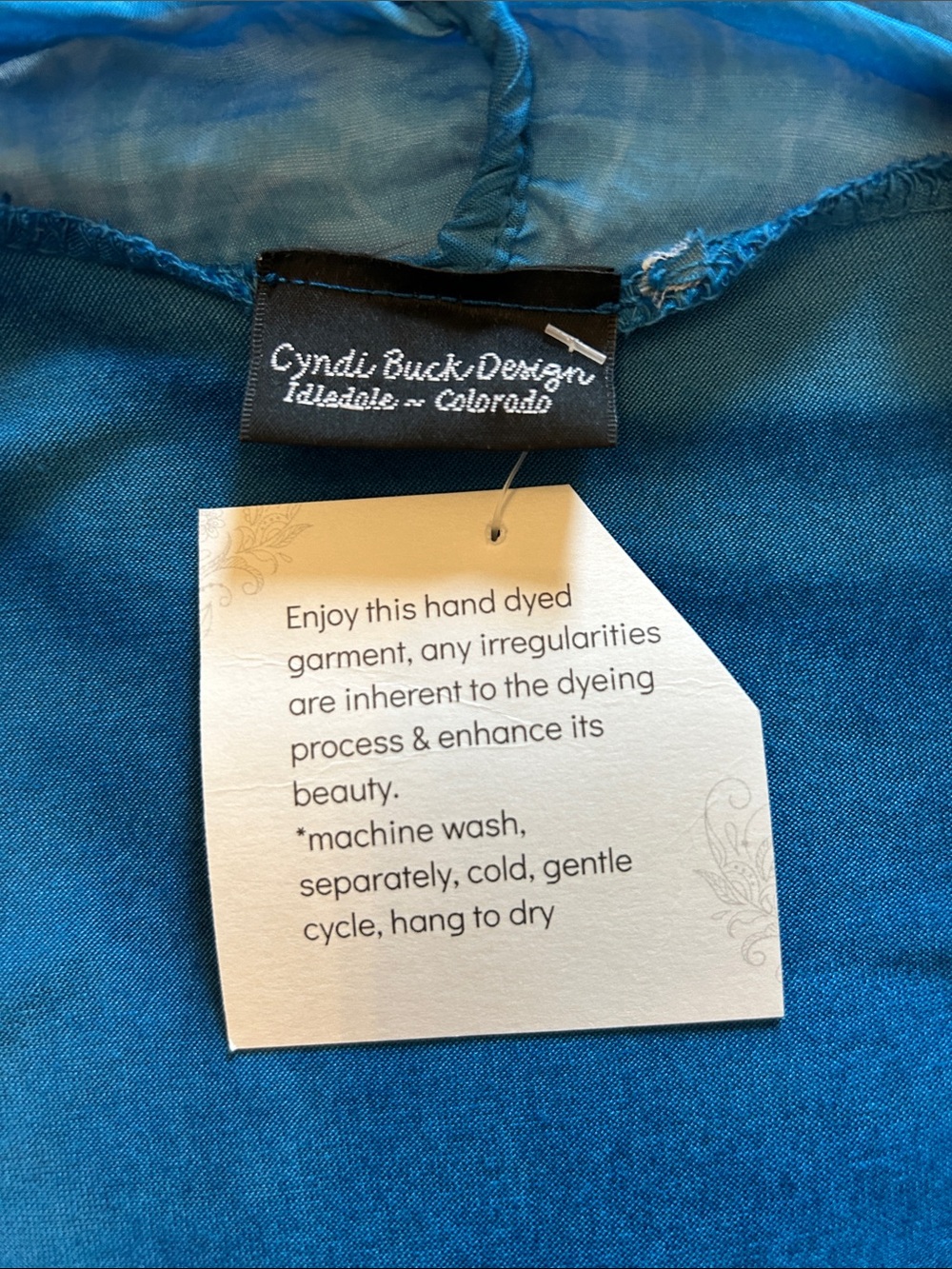 NWT Cyndi Buck Design top - Picture 4 of 4